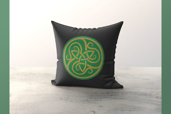 Celtic Circle Embroidery: A Designer’s Review