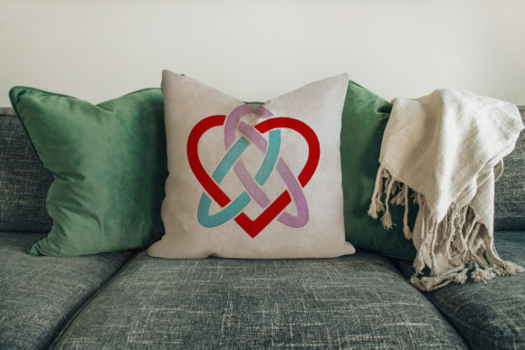 Heart in Celtic Knot: A Sellerโs Review