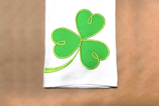 Reviewing the Swirly St Patrick’s Shamrock Applique